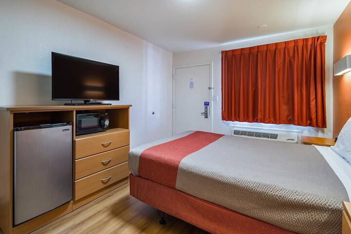Motel 6 Concord CA