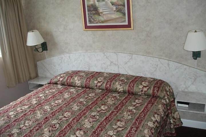 Room 14 of 15