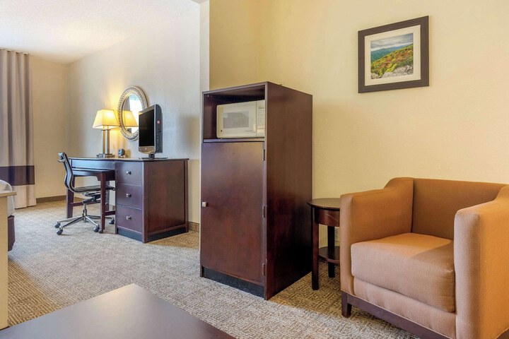 Room 32 of 52