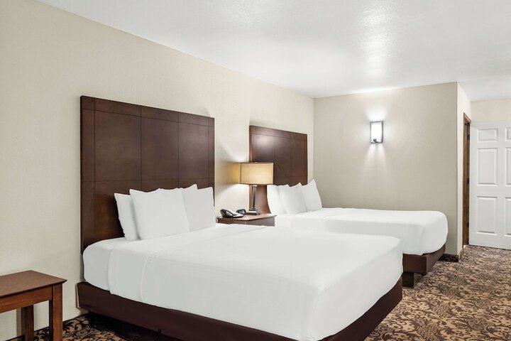 Room 16 of 29