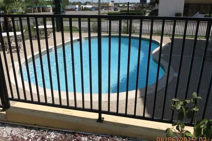 Pool 5 of 28
