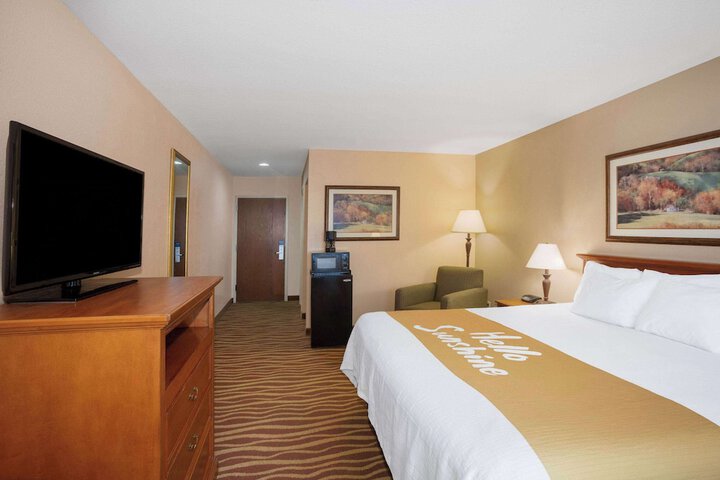 Room 34 of 42