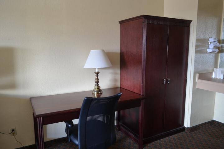 Room 20 of 36