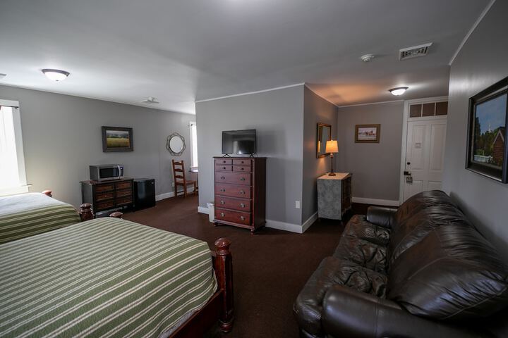 Room 37 of 78