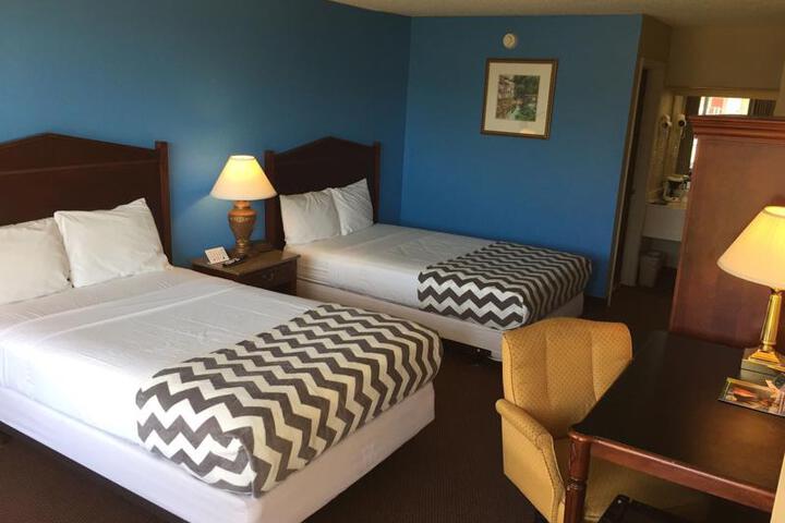 RIVER ROCK INN