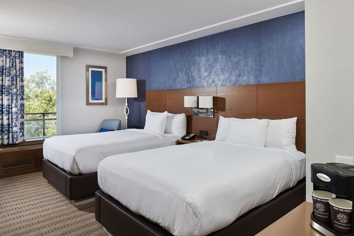DoubleTree by Hilton Torrance - South Bay