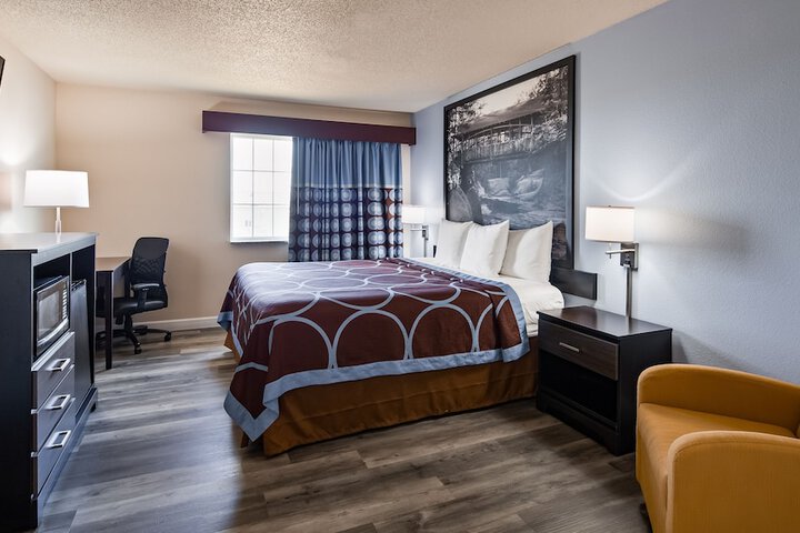 Room 20 of 32