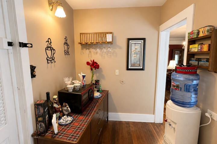 Glen Morey Country House B & B Inn