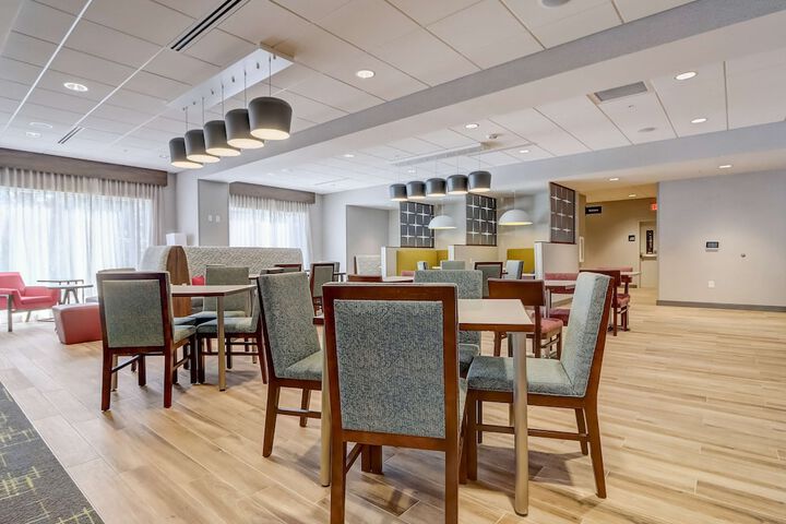 Breakfast/Coffee Service 68 of 83