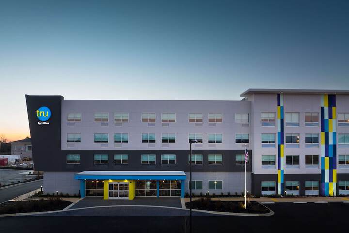 Tru by Hilton Tupelo