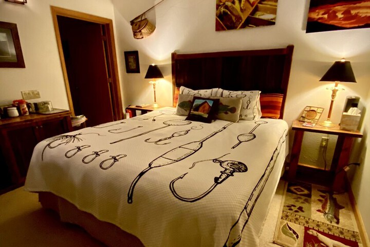 Room 40 of 80