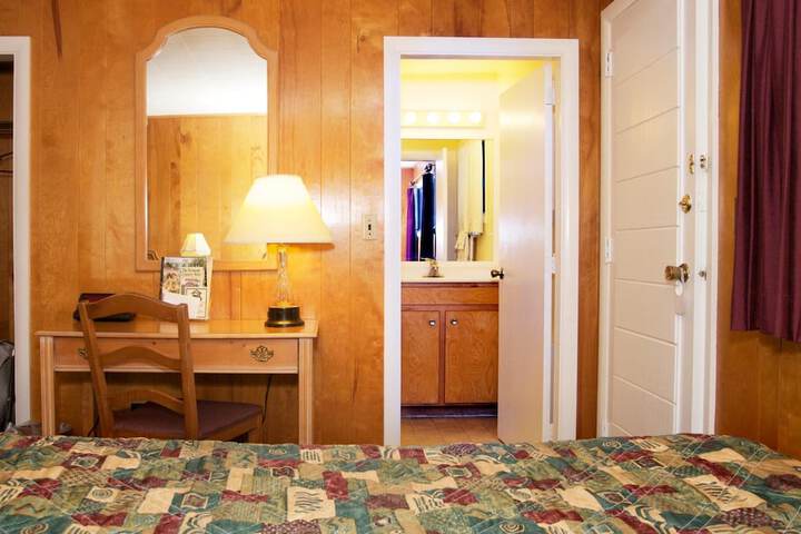 Room 14 of 40