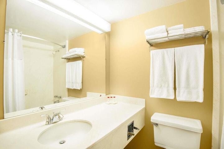 Ramada by Wyndham Denver Downtown