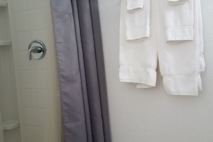 Room 50 of 86