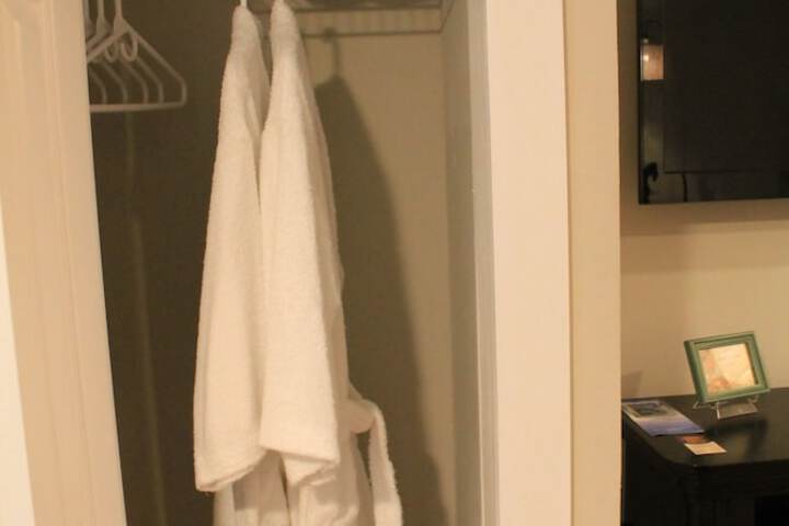 Strictly Moose Luxury Vacation Suites