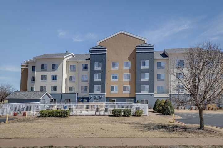 Hotel 2 of 68