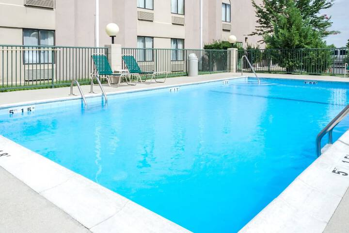 Pool 3 of 24
