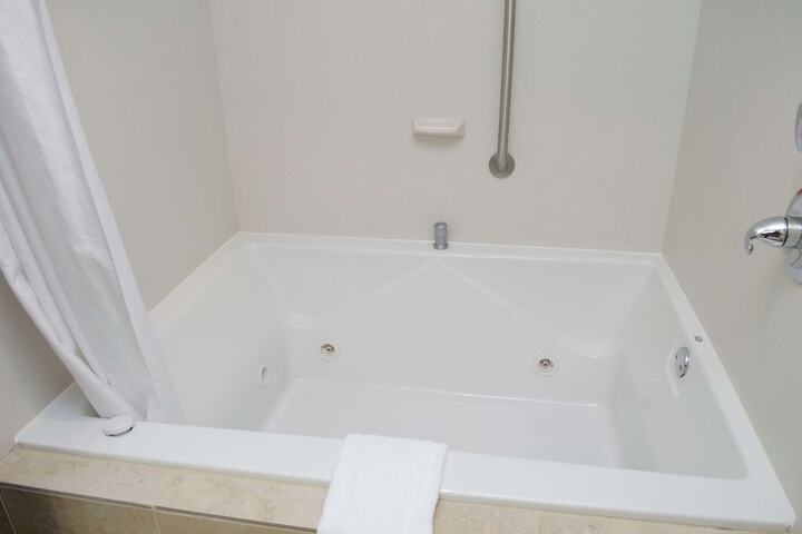 Room 14 of 31