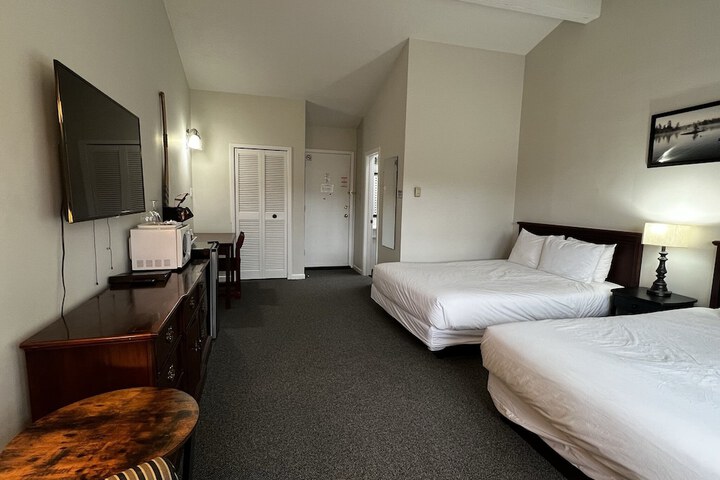 Room 58 of 104