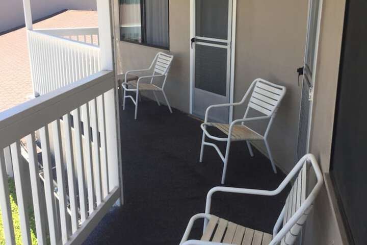 Terrace/Patio 27 of 33