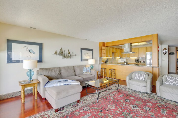 Lincoln City Oceanfront Condo Near Lincoln Beach!