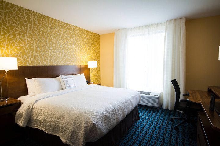 Room 13 of 27