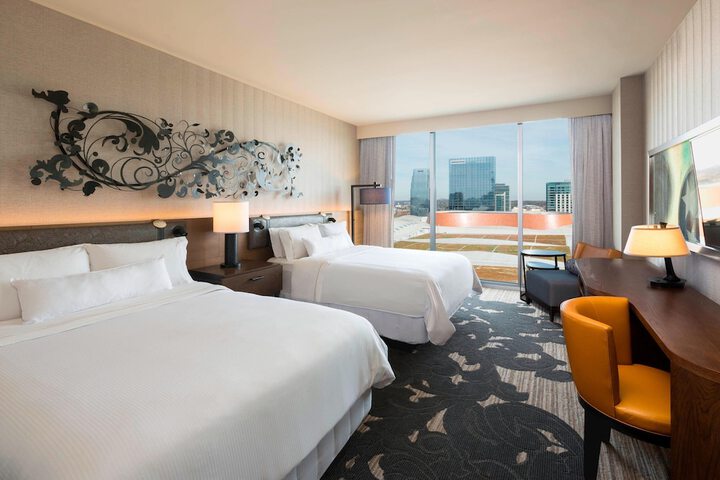 Room 32 of 72