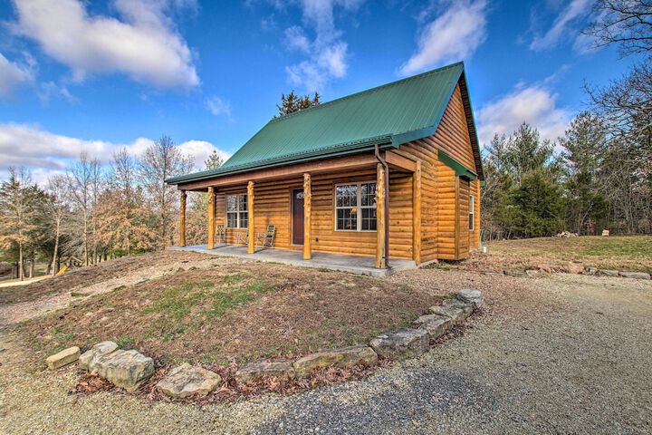 Close to Vineyards: Updated New Haven Retreat!