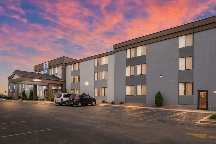 Hotel 4 of 35