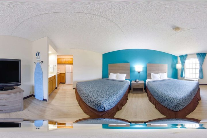 Room 21 of 36