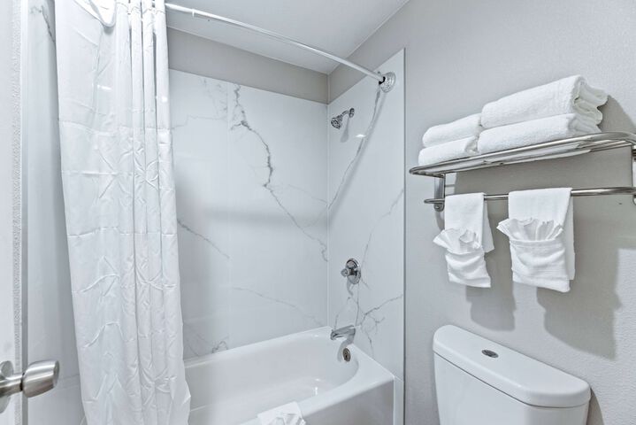 Room 35 of 41