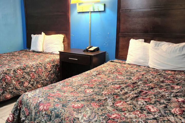 Holiday Motel by Belvilla Cleveland TN