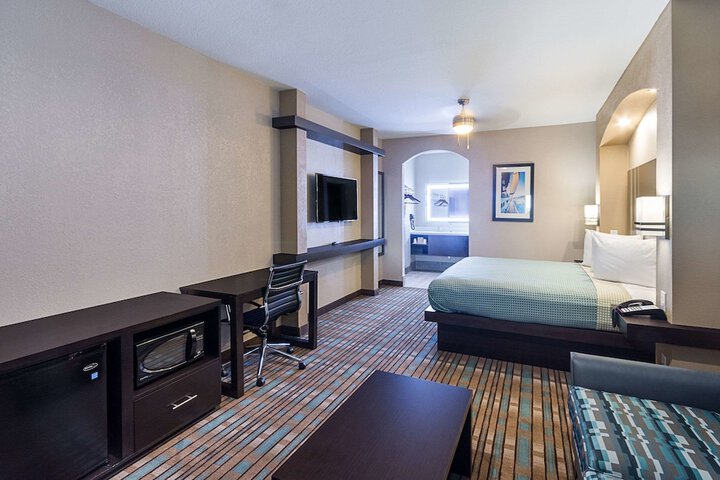 Room 21 of 25