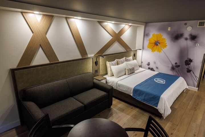 Room 13 of 47