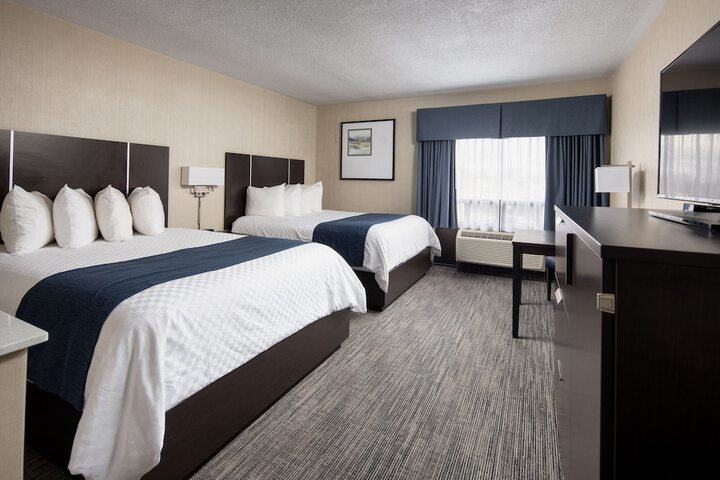 Room 16 of 28