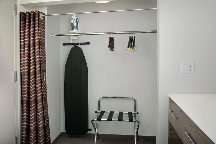 Room 21 of 29