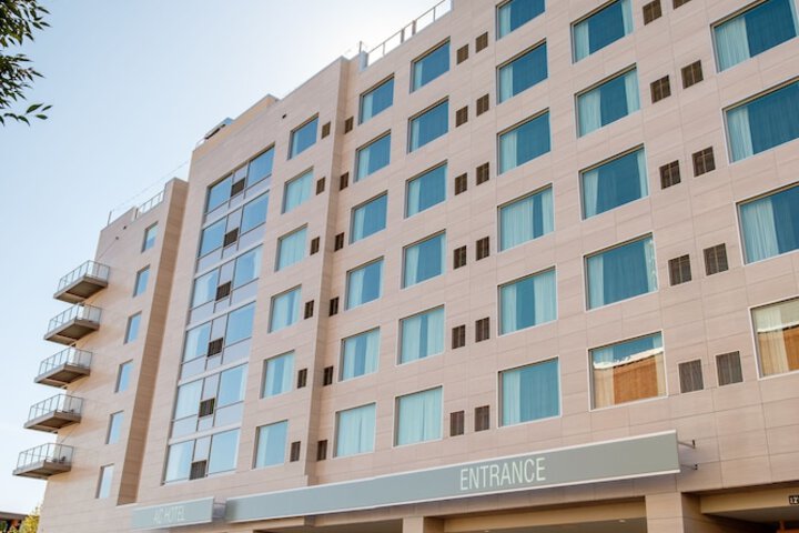 AC Hotel by Marriott Cincinnati at the Banks