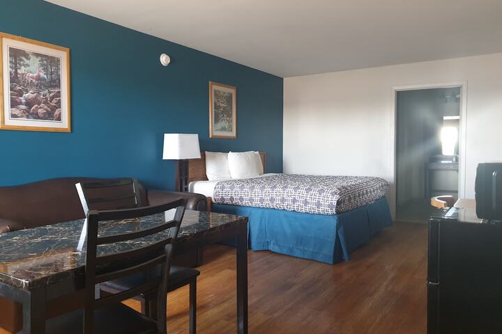 Room 12 of 25
