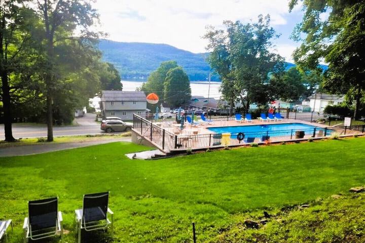 Pool 20 of 110