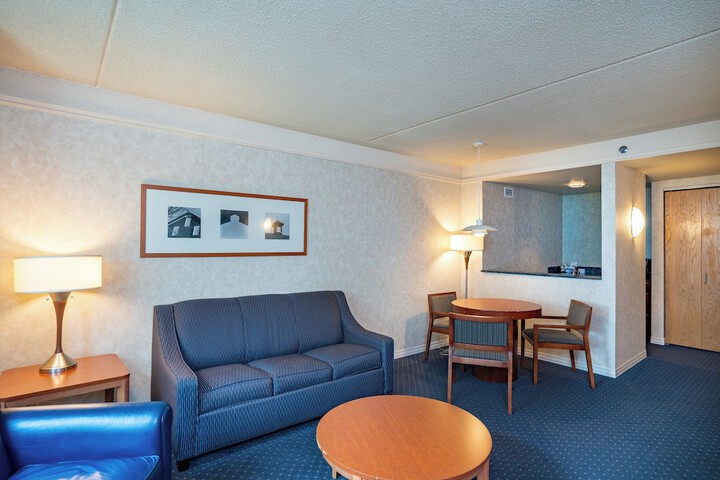 Room 15 of 41