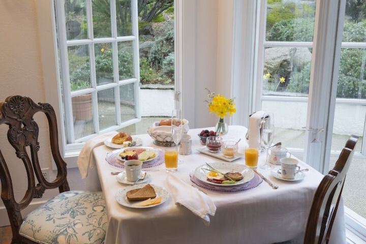 Breakfast/Coffee Service 57 of 80