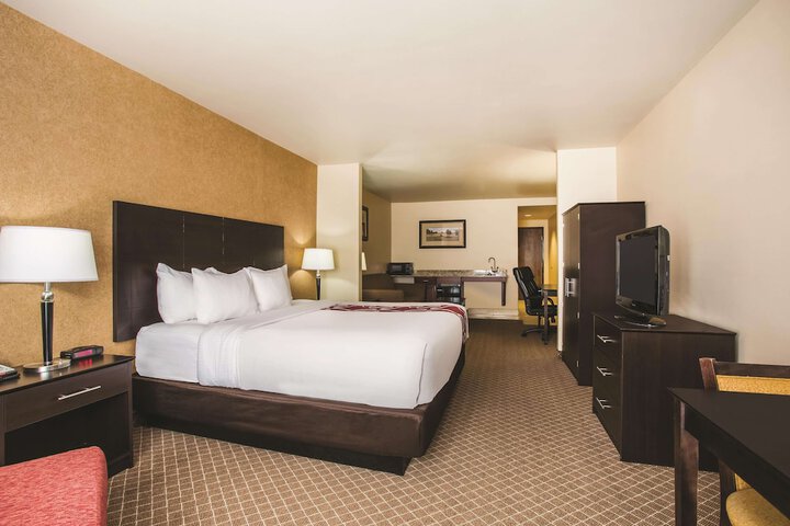 La Quinta Inn & Suites by Wyndham Ely