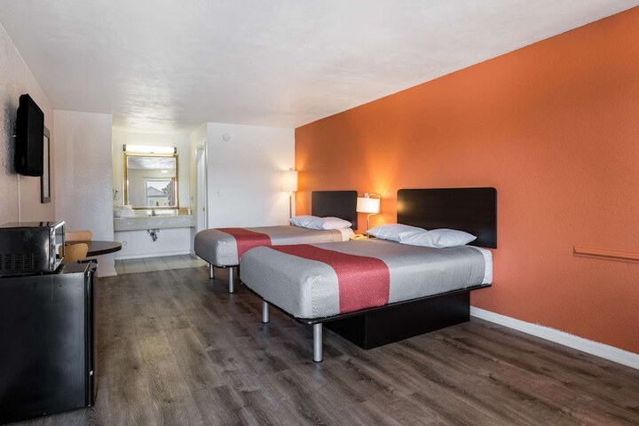 Motel 6 Portsmouth VA