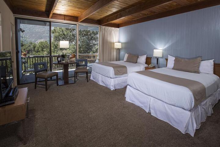 BLUE SKY LODGE