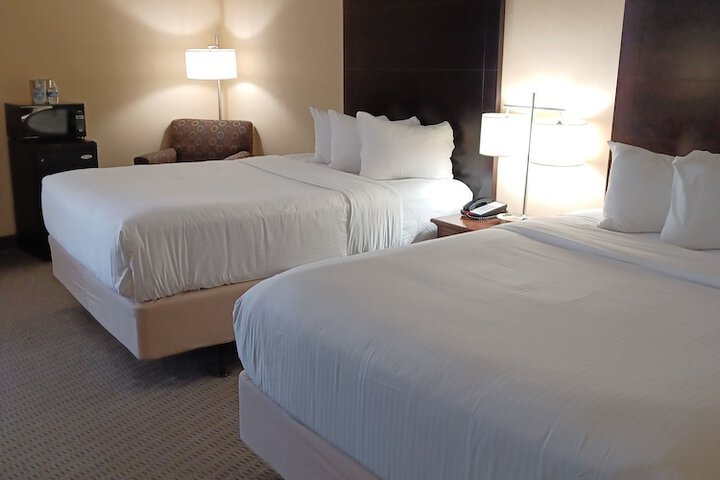 Room 13 of 34