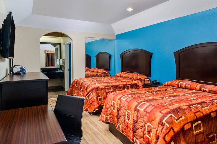 Room 14 of 29