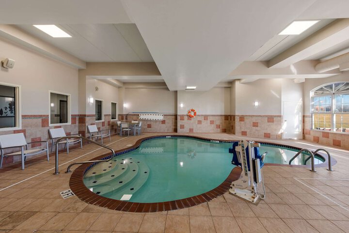 Pool 5 of 65