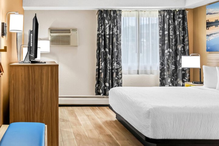 Days Inn by Wyndham Helena