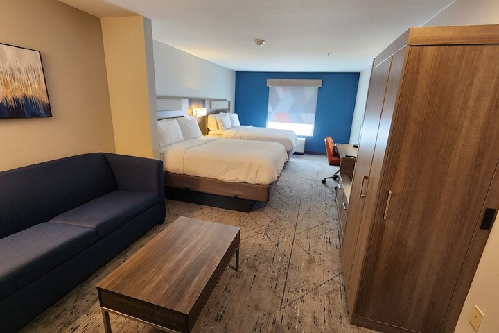 Room 40 of 56