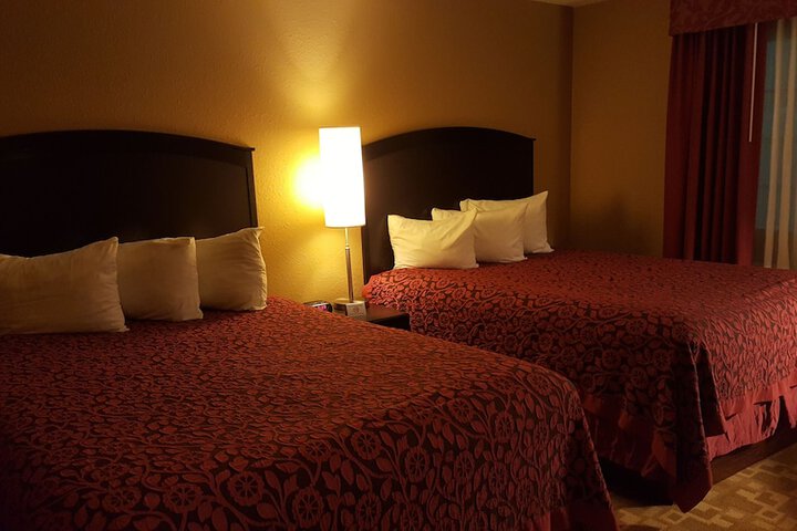 Room 5 of 17